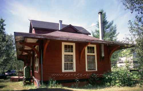 Clarendon CPR Station