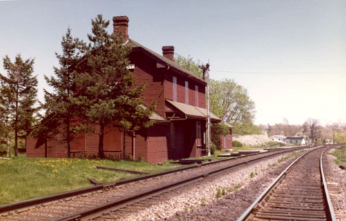 Collins Bay CN Station