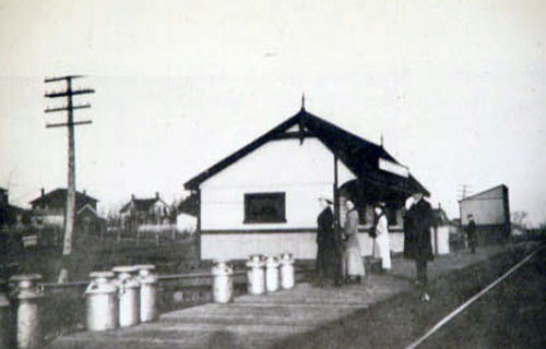 Streetsville CPR Shelter