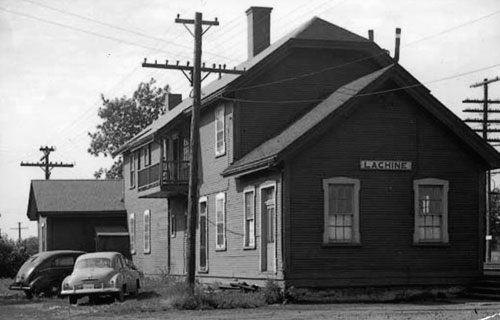 Image of railway station